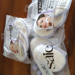 Reusable makeup removing rounds